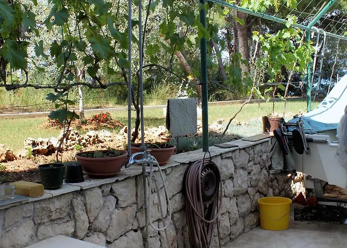 By The Sea Tkon, Pasman - 698 特孔