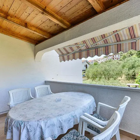 By The Sea Tkon, Pasman - 698 Apartment *