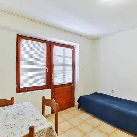 Apartment By The Sea Tkon, Pasman - 698