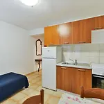 Διαμέρισμα By The Sea Tkon, Pasman - 698
