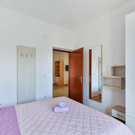 Апартаменты By The Sea Tkon, Pasman - 698 Ткон